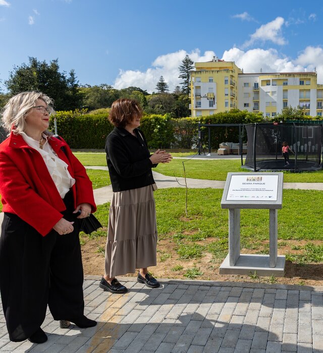 inaugurado_parque_adaptado_para_portadores_de_deficiencia