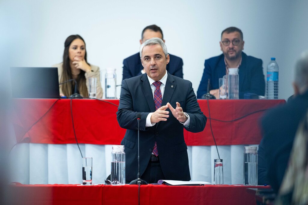 Câmara de Ponta Delgada canaliza 5 milhões de euros para obras urgentes nas freguesias