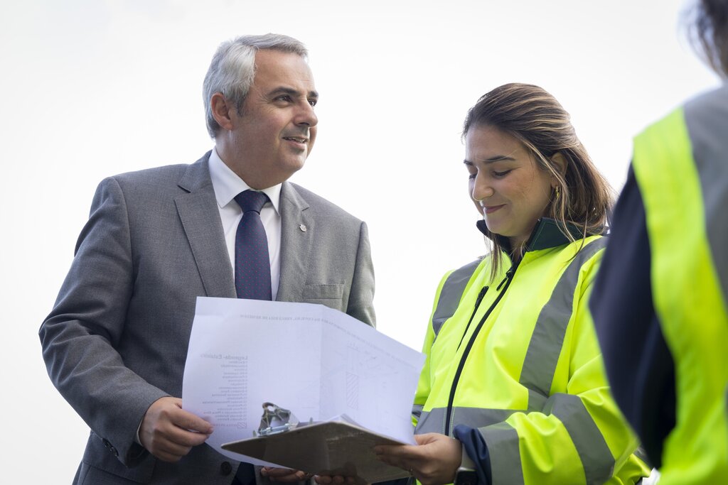Pedro Nascimento Cabral acompanha obras na rua da Covilhã 