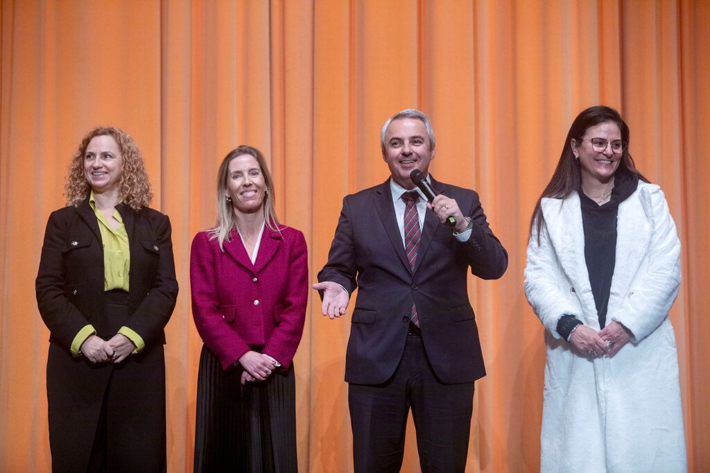 Coliseu recebe mais de 1000 utentes de IPSS em sessão de circo proporcionada pela Câmara