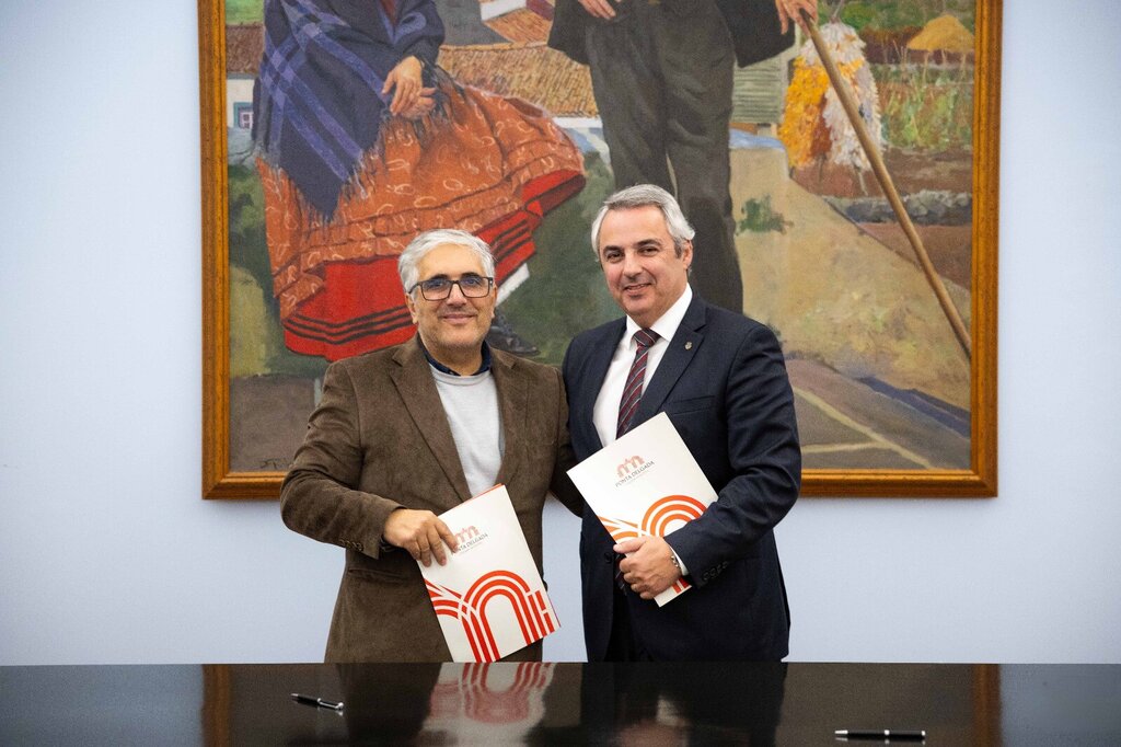 Câmara Municipal de Ponta Delgada apoia Grupo Folclórico Cantares e Balhados da Relva