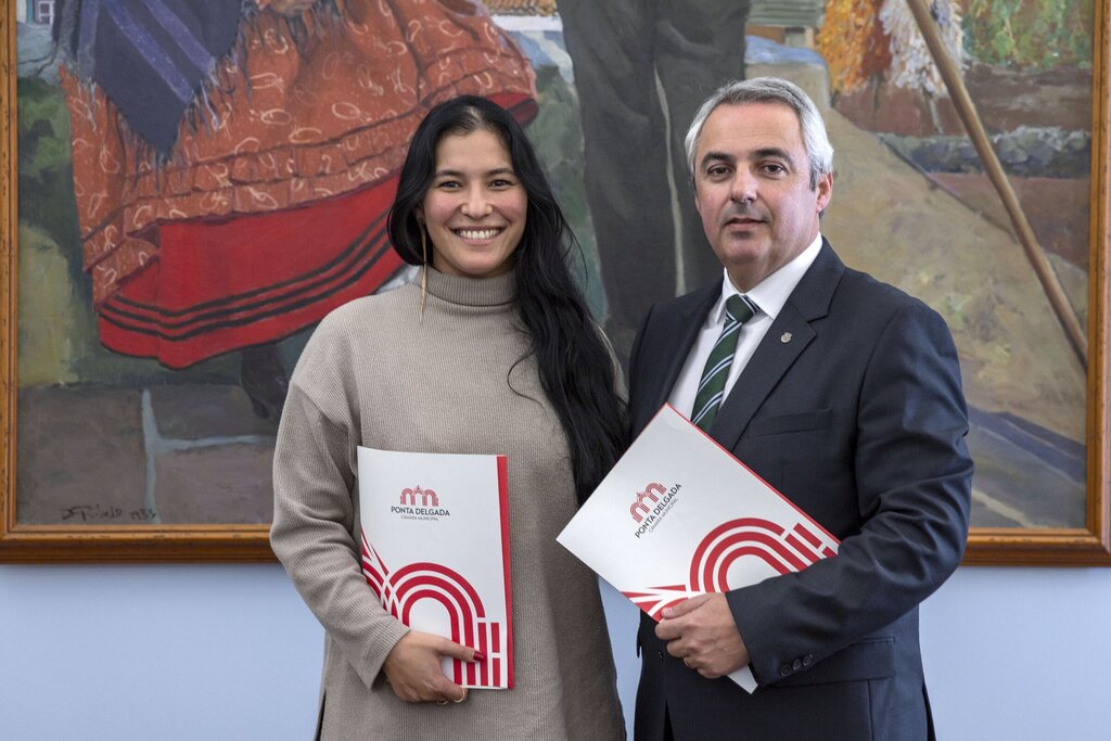 Câmara Municipal de Ponta Delgada apoia Associação de Juventude Aprender a Viver