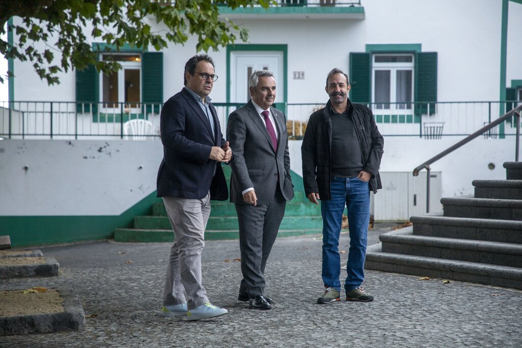 Câmara Municipal de Ponta Delgada requalifica rua na Ajuda da Bretanha