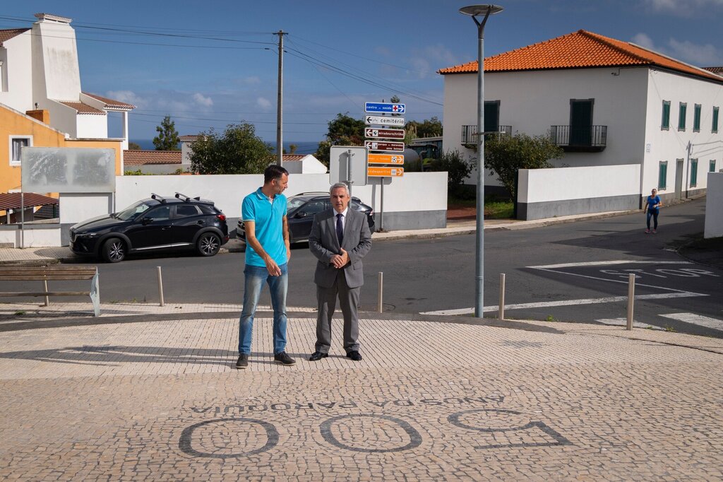 Câmara avança com obra de requalificação da rua e ramal da Cruz em Santo António