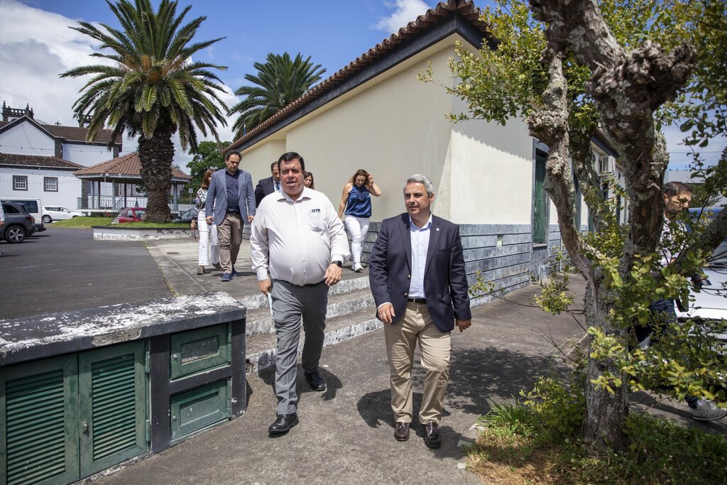 Câmara Municipal investe mais de meio milhão de euros na repavimentação de ruas no Livramento