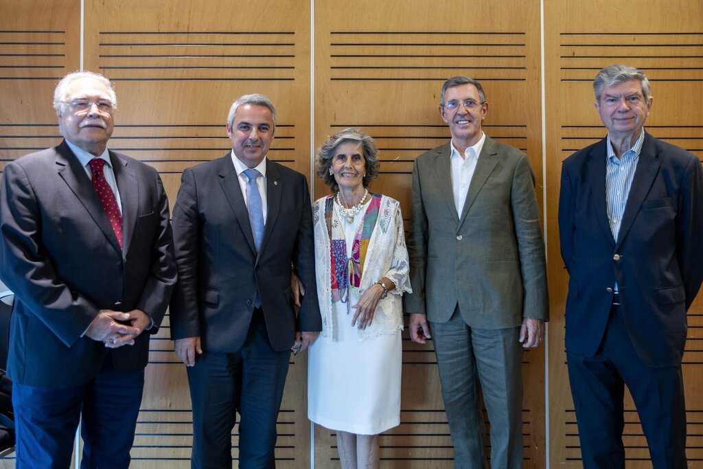 “O diálogo aberto e a participação plural são essenciais para executar a vontade dos cidadãos”, a...