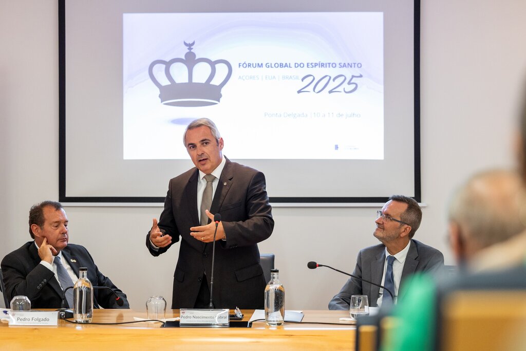 Espírito Santo é “marca da açorianidade” e a diáspora dignifica “a nossa matriz identitária” pelo...