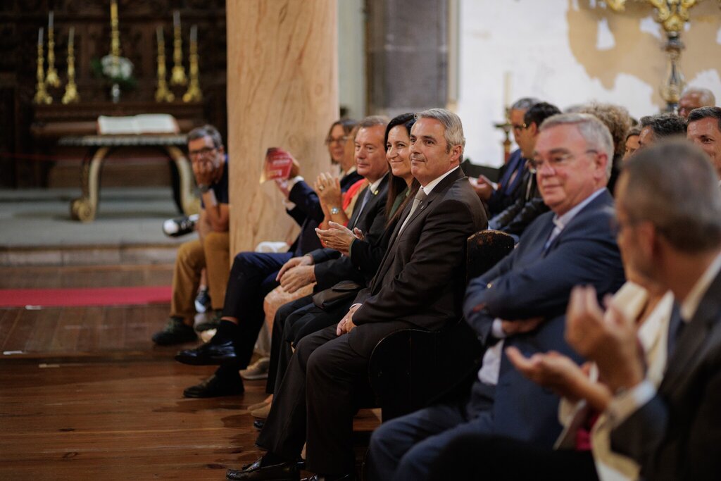 Devoção ao Espírito Santo inspira sociedade a trilhar caminho pela “paz”, defende Pedro Nasciment...