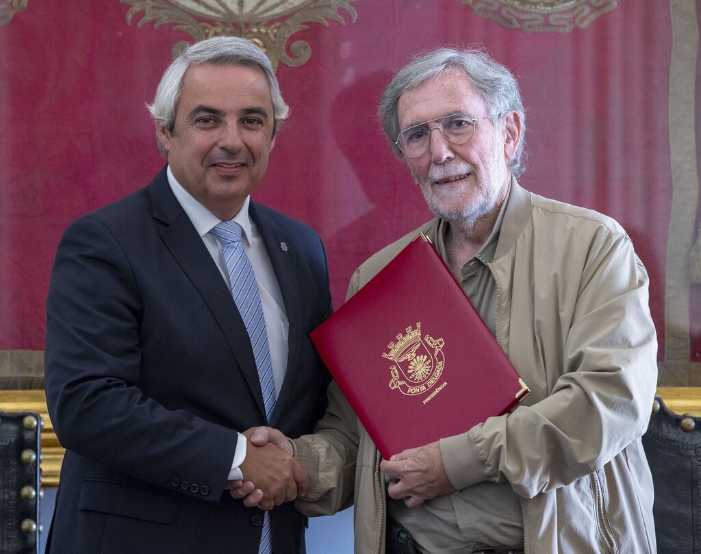 Investimento municipal de 250 mil euros garante cobertura de campos de ténis em Ponta Delgada