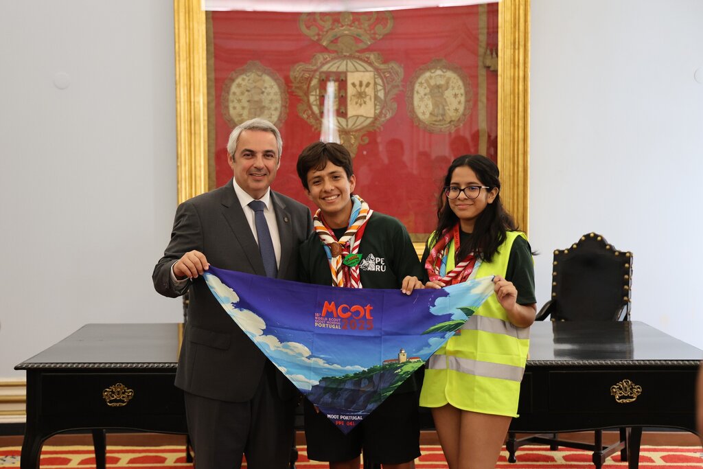Pedro Nascimento Cabral recebe jovens participantes do World Scout Moot 2025