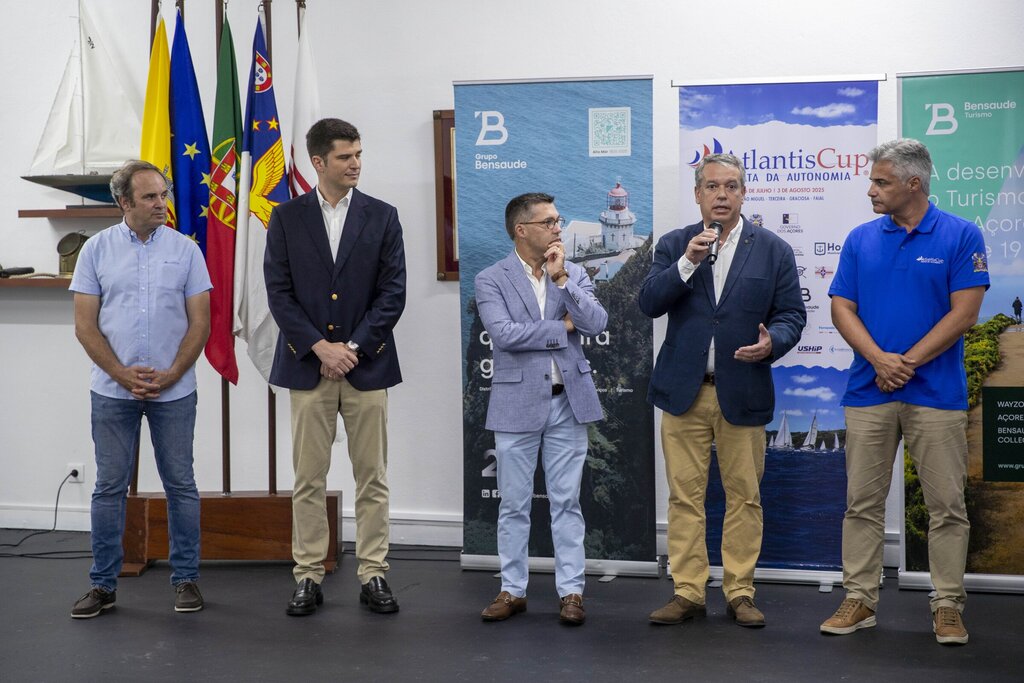 Sérgio Rezendes dá as boas-vindas aos participantes da 36ª edição do Atlantis Cup